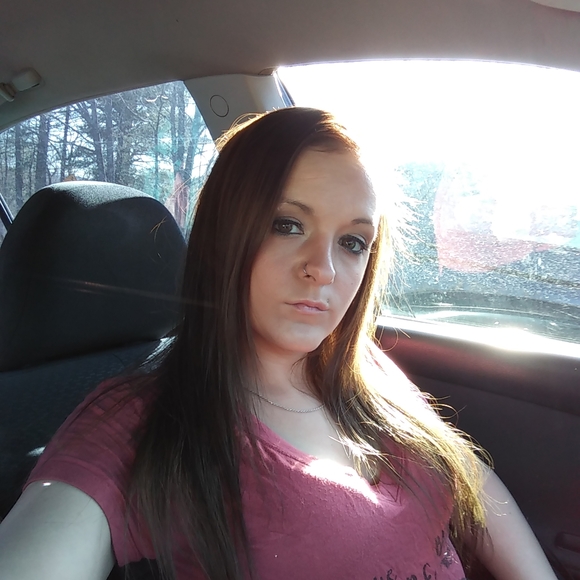 Meet your Posher, Cassy - Picture 3 of 3